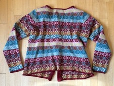 farbenfrohe Wollstrickjacke ~