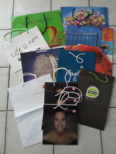 11 Papier-Tüten/-Tragetaschen