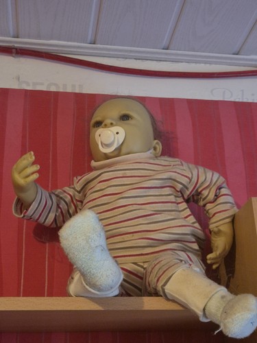 Realistische babypuppe mit - realistische,