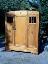 altes Schlafzimmer 6 Teile mit Intarsien, Schrank mit Keilen,geschl.Scheib