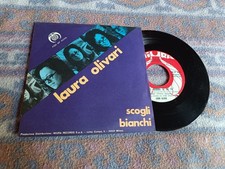 Laura Olivari - Scogli Bianchi