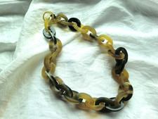 Handgefertigte kurze Halskette