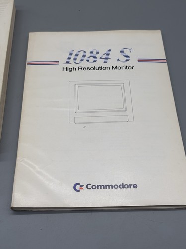 Commodore 1084s high - commodore,
