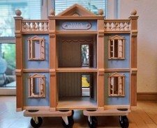 Hochwertiges Puppenhaus aus