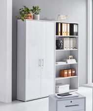 Schrankwand abschließbar