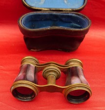 14288. Altes Opernglas  -  Messing / Perlmutt