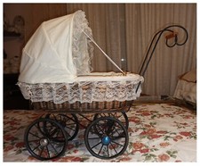 Vintage Kinderwagen Antik Stil