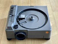 Kodak Ektapro 7020 Diaprojektor mit Kodak Ektapro Objektiv 93 mm f/2,5