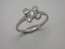 feiner Designerring mit