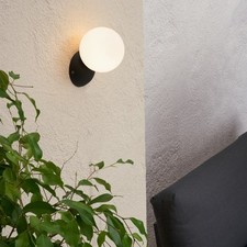 MADE.com Vetro Außenwandleuchte Metall & Glas schwarz & mattiert Lampe