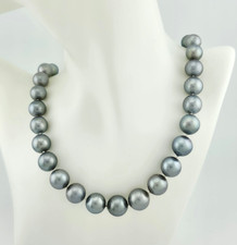 Tahiti Perlenkette silber grau * 1,38 cm Tahiti-Perlen mit Magnet Silberschließe