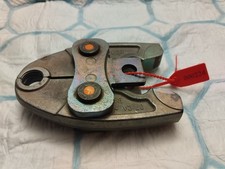 224  Presszange Pressbacke