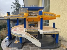 Renault Parkhaus mit