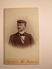 Student in Couleur mit Zwicker - CDV Achill de Veer Berlin / Studentika