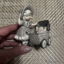 KIM ANDERSON’S PRETTY AS A