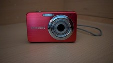 Samsung ST30 Digital Camera