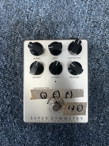 Darkglass electronics super - darkglass,