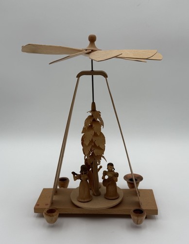 Weihnachtspyramide pyramide - weihnachtspyramide,