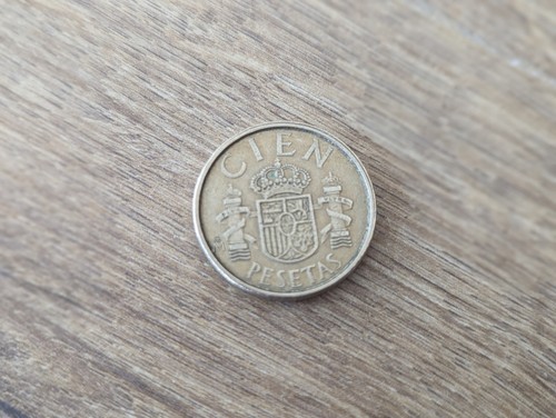 Cien pesetas spanische - pesetas,