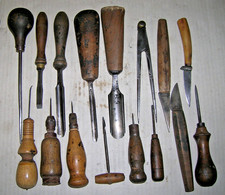 Konvolut uraltes Schreiner Schuster Werkzeug aus altem Werkstattfund um 1900
