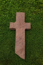 Kreuz aus Natursandstein