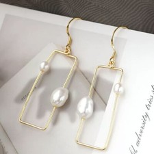 N06 Earrings Geometric