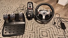 Logitech G25 Racing Wheel |