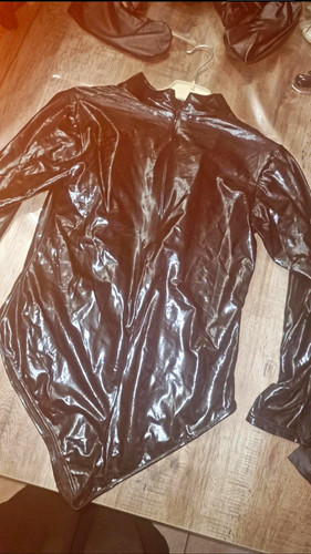 Pvc wetlook body schwarz s - gr.,