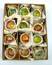 alter Baumbehang Reflexkugeln