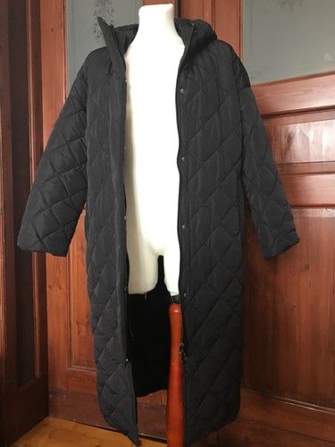 Schwarzer steppmantel lang mit - schwarzer,
