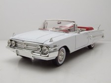 Chevrolet Impala Convertible 1960 weiß Modellauto 1:18 Motormax