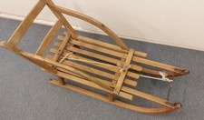 Alter Rodelschlitten (Davoser Holzschlitten) Länge 90 cm, mit extra Lehne