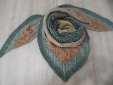  Dreieckstuch Schal  selbstgestrickt NEU