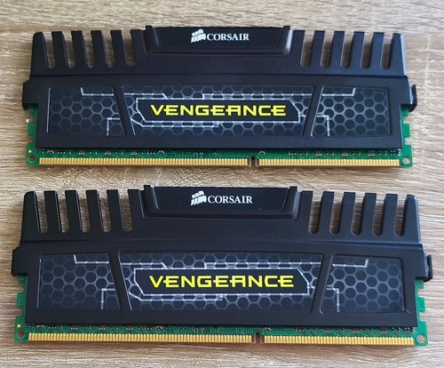 Corsair cmz8gx3m2a1600c9 - corsair,