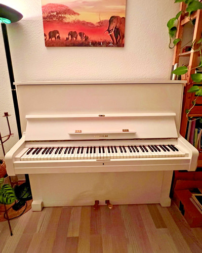 Weißes ibach boudoir - ibach,