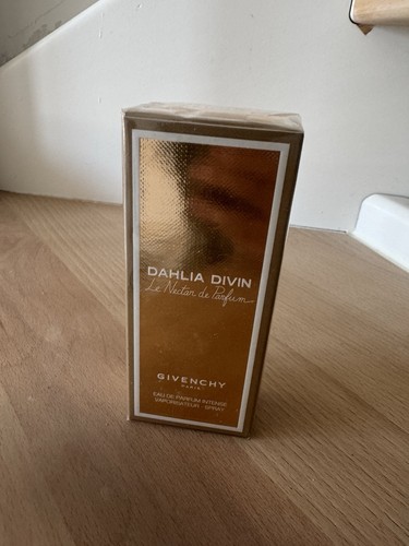 Givenchy dahlia divin - divin, le