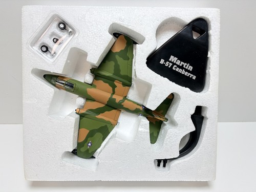 Martin canberra atlas - b-57,