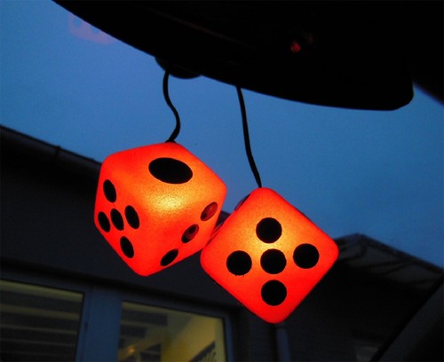 Fuzzy dice rot - fuzzy, retro