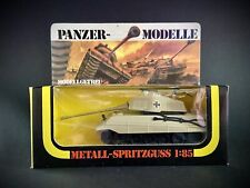 Plasty 8352 -  Koenigstiger -