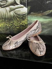 Schöne Ballerinas Echtes