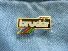 Pin Bruder Spielwaren Spielwarenhändler Logo Fürth-Burgfarmbach Deutschland