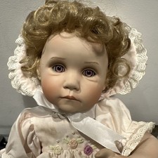 Porzellan Babypuppe Titus