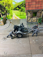 3 Deutscher Soldat 1:16  und Flak 38 mit Anhänger handbemalt