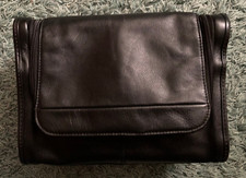 Kulturbeutel Kulturtasche schwarz Leder aufhängbar unisex für Reise & Bad