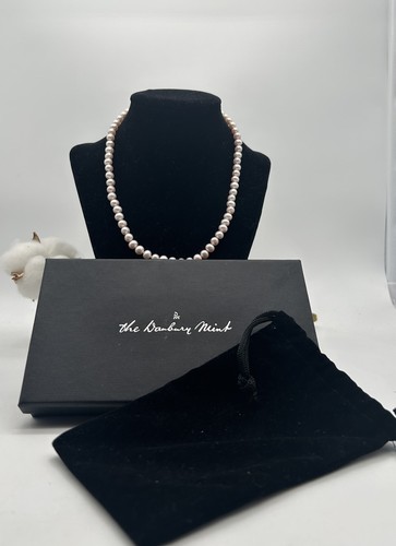 Danbury mint - danbury,