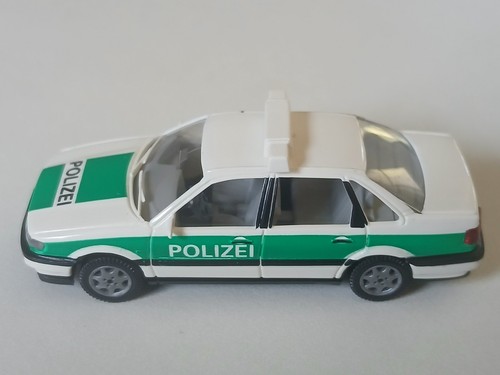 Polizeiwagen passat 104 - vw, 104/6