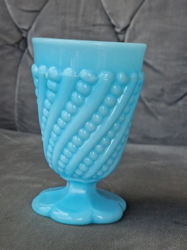 Hellblauer opalglas becher - opalglas,