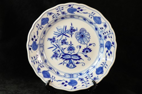 Meissen zwiebelmuster in - *,