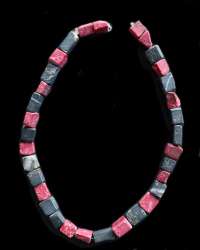 637ct thulit und kieselstein - 637ct,