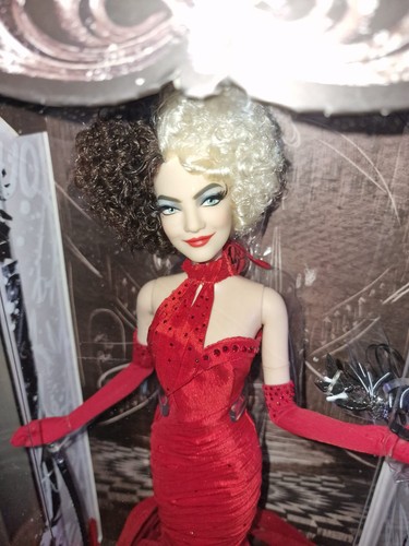 Disney puppe doll - disney, cruelle